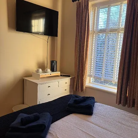 The Woodland's * Bradford (West Yorkshire)