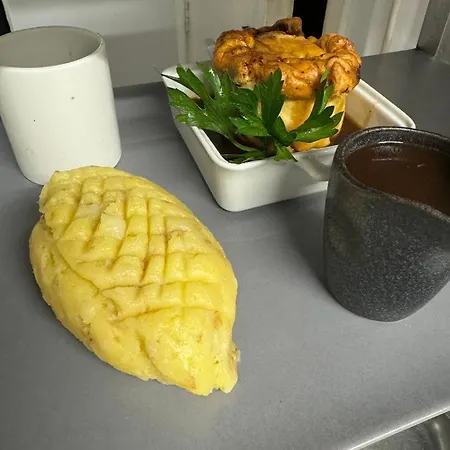 The Woodland's Hotel