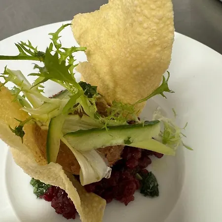 Отель The Woodland's *