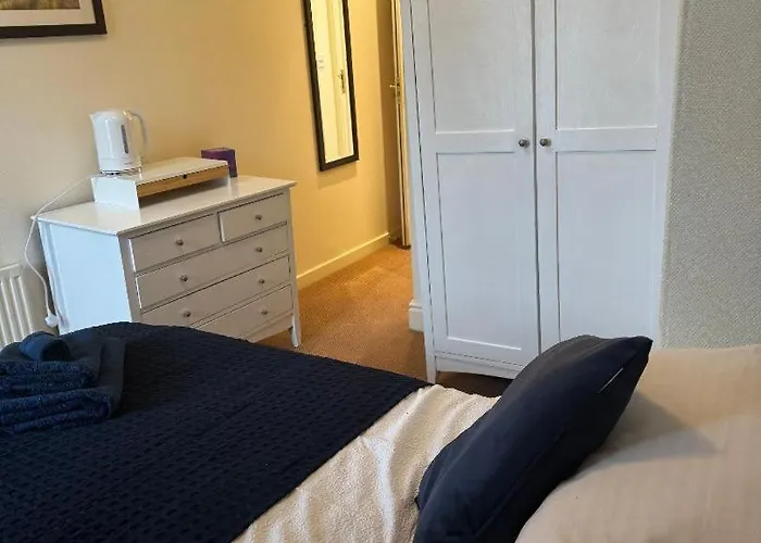 The Woodland's Hotel *